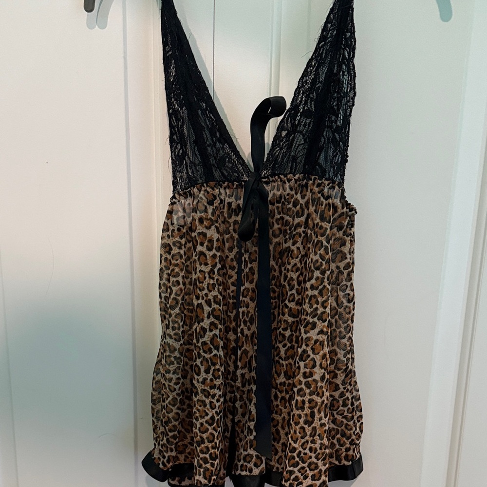 Black Lace & Leopard Satin Chemise